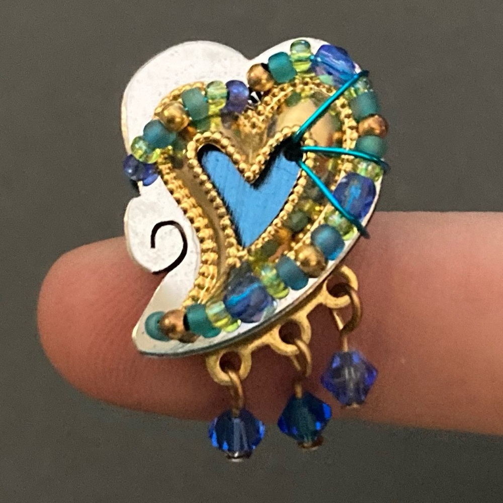 Liz Tech Vintage Silver & Gold Tone, Wire Wrapped Heart & Bead Tack Pin
